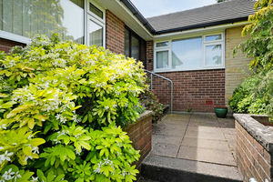 Burlington Grove Dore